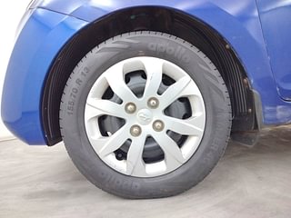 Used 2014 Hyundai Eon [2011-2018] Sportz Petrol Manual tyres LEFT FRONT TYRE RIM VIEW