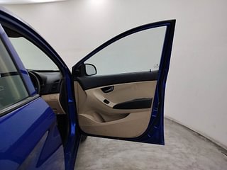 Used 2014 Hyundai Eon [2011-2018] Sportz Petrol Manual interior RIGHT FRONT DOOR OPEN VIEW