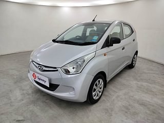 Used 2013 Hyundai Eon [2011-2018] Magna Petrol Manual exterior LEFT FRONT CORNER VIEW