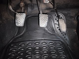 Used 2013 Hyundai Eon [2011-2018] Magna Petrol Manual interior PEDALS VIEW