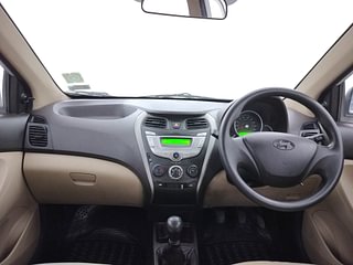 Used 2013 Hyundai Eon [2011-2018] Magna Petrol Manual interior DASHBOARD VIEW