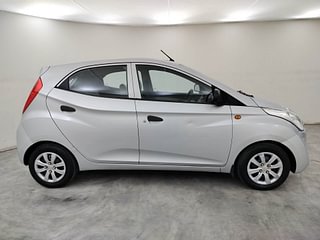 Used 2013 Hyundai Eon [2011-2018] Magna Petrol Manual exterior RIGHT SIDE VIEW