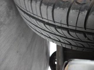 Used 2013 Hyundai Eon [2011-2018] Magna Petrol Manual tyres RIGHT FRONT TYRE TREAD VIEW