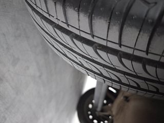 Used 2013 Hyundai Eon [2011-2018] Magna Petrol Manual tyres LEFT REAR TYRE TREAD VIEW