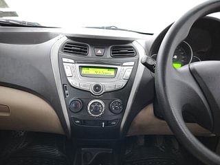 Used 2013 Hyundai Eon [2011-2018] Magna Petrol Manual interior MUSIC SYSTEM & AC CONTROL VIEW