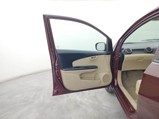 Used 2014 Honda Amaze 1.5L VX Diesel Manual interior LEFT FRONT DOOR OPEN VIEW