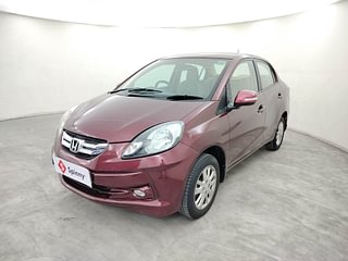 Used 2014 Honda Amaze 1.5L VX Diesel Manual exterior LEFT FRONT CORNER VIEW