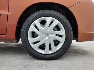 Used 2013 Maruti Suzuki Estilo [2009-2014] VXi Petrol Manual tyres RIGHT FRONT TYRE RIM VIEW