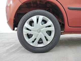 Used 2013 Maruti Suzuki Estilo [2009-2014] VXi Petrol Manual tyres RIGHT REAR TYRE RIM VIEW