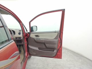 Used 2013 Maruti Suzuki Estilo [2009-2014] VXi Petrol Manual interior RIGHT FRONT DOOR OPEN VIEW