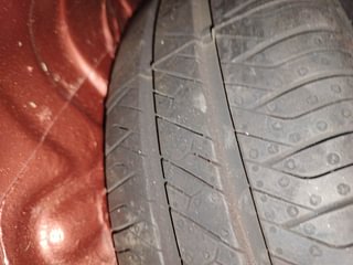 Used 2013 Maruti Suzuki Estilo [2009-2014] VXi Petrol Manual tyres SPARE TYRE VIEW