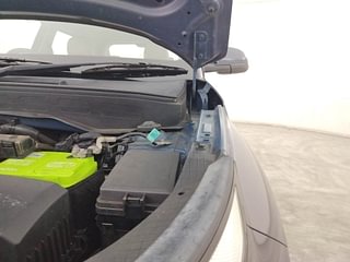 Used 2022 Hyundai Venue SX 1.2 Petrol Petrol Manual engine ENGINE LEFT SIDE HINGE & APRON VIEW