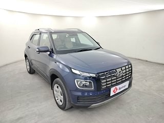 Used 2022 Hyundai Venue SX 1.2 Petrol Petrol Manual exterior RIGHT FRONT CORNER VIEW