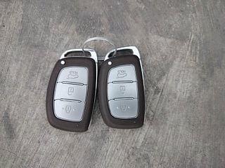 Used 2022 Hyundai Venue SX 1.2 Petrol Petrol Manual extra CAR KEY VIEW