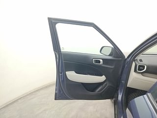Used 2022 Hyundai Venue SX 1.2 Petrol Petrol Manual interior LEFT FRONT DOOR OPEN VIEW