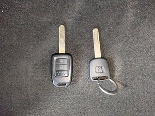 Used 2017 honda Jazz SV Petrol Manual extra CAR KEY VIEW