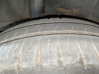 Used 2017 honda Jazz SV Petrol Manual tyres RIGHT REAR TYRE TREAD VIEW
