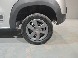 Used 2020 Renault Kwid [2017-2019] RXT 1.0 SCE Special (O) Petrol Manual tyres LEFT REAR TYRE RIM VIEW