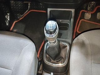 Used 2020 Renault Kwid [2017-2019] RXT 1.0 SCE Special (O) Petrol Manual interior GEAR  KNOB VIEW