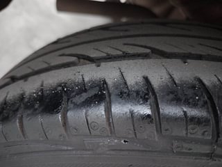 Used 2017 Hyundai Eon [2011-2018] Era + Petrol Manual tyres RIGHT REAR TYRE TREAD VIEW