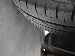 Used 2017 Hyundai Eon [2011-2018] Era + Petrol Manual tyres RIGHT FRONT TYRE TREAD VIEW