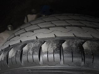 Used 2017 Ford EcoSport Ambiente 1.5L Ti-VCT Petrol Manual tyres LEFT REAR TYRE TREAD VIEW