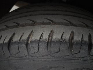 Used 2017 Ford EcoSport Ambiente 1.5L Ti-VCT Petrol Manual tyres RIGHT REAR TYRE TREAD VIEW