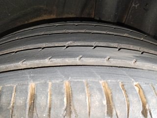 Used 2021 Kia Sonet GTX Plus 1.0 DCT Petrol Automatic tyres LEFT REAR TYRE TREAD VIEW