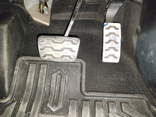 Used 2021 Kia Sonet GTX Plus 1.0 DCT Petrol Automatic interior PEDALS VIEW