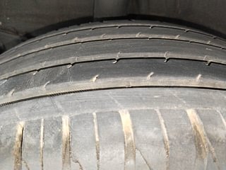 Used 2021 Kia Sonet GTX Plus 1.0 DCT Petrol Automatic tyres RIGHT REAR TYRE TREAD VIEW