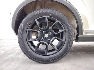 Used 2018 Maruti Suzuki Ignis [2017-2020] Alpha MT Petrol Petrol Manual tyres RIGHT REAR TYRE RIM VIEW