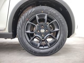 Used 2018 Maruti Suzuki Ignis [2017-2020] Alpha MT Petrol Petrol Manual tyres RIGHT FRONT TYRE RIM VIEW