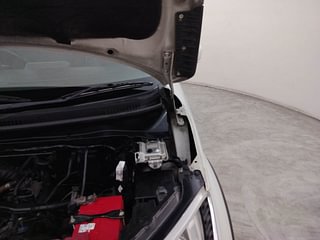 Used 2018 Maruti Suzuki Ignis [2017-2020] Alpha MT Petrol Petrol Manual engine ENGINE LEFT SIDE HINGE & APRON VIEW