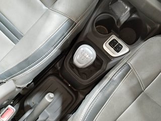 Used 2016 Datsun Redi-GO [2015-2019] T (O) Petrol Manual interior GEAR  KNOB VIEW