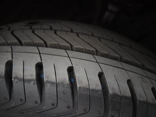 Used 2013 Nissan Micra [2013-2020] XL Petrol Manual tyres RIGHT FRONT TYRE TREAD VIEW