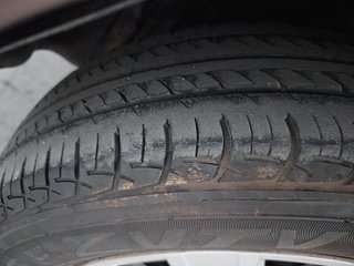 Used 2017 Volkswagen Ameo [2016-2020] Trendline 1.5L (D) Diesel Manual tyres RIGHT REAR TYRE TREAD VIEW