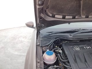 Used 2017 Volkswagen Ameo [2016-2020] Trendline 1.5L (D) Diesel Manual engine ENGINE RIGHT SIDE HINGE & APRON VIEW