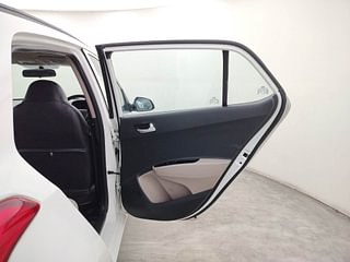 Used 2019 Hyundai Grand i10 [2017-2020] Asta 1.2 Kappa VTVT Petrol Manual interior RIGHT REAR DOOR OPEN VIEW