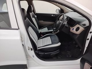 Used 2019 Hyundai Grand i10 [2017-2020] Asta 1.2 Kappa VTVT Petrol Manual interior RIGHT SIDE FRONT DOOR CABIN VIEW