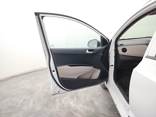 Used 2019 Hyundai Grand i10 [2017-2020] Asta 1.2 Kappa VTVT Petrol Manual interior LEFT FRONT DOOR OPEN VIEW