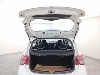 Used 2019 Hyundai Grand i10 [2017-2020] Asta 1.2 Kappa VTVT Petrol Manual interior DICKY DOOR OPEN VIEW