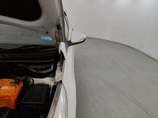 Used 2019 Hyundai Verna [2017-2020] 1.6 CRDI SX Diesel Manual engine ENGINE LEFT SIDE HINGE & APRON VIEW