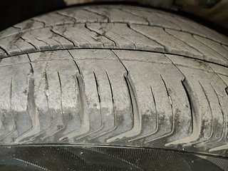 Used 2019 Hyundai Verna [2017-2020] 1.6 CRDI SX Diesel Manual tyres LEFT FRONT TYRE TREAD VIEW