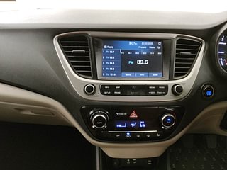 Used 2019 Hyundai Verna [2017-2020] 1.6 CRDI SX Diesel Manual interior MUSIC SYSTEM & AC CONTROL VIEW