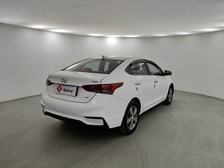 Used 2019 Hyundai Verna [2017-2020] 1.6 CRDI SX Diesel Manual exterior RIGHT REAR CORNER VIEW