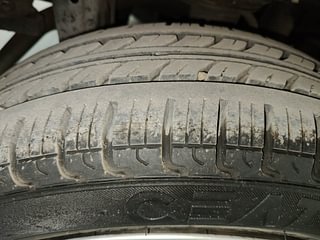 Used 2015 Maruti Suzuki Alto K10 [2014-2019] VXi Petrol Manual tyres RIGHT REAR TYRE TREAD VIEW