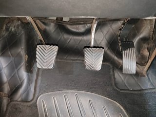 Used 2021 Hyundai Venue [2019-2022] S+ 1.2 Petrol Manual interior PEDALS VIEW