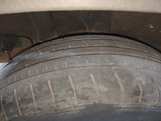 Used 2021 Hyundai Venue [2019-2022] S+ 1.2 Petrol Manual tyres RIGHT REAR TYRE TREAD VIEW