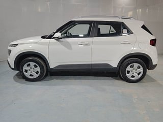 Used 2021 Hyundai Venue [2019-2022] S+ 1.2 Petrol Manual exterior LEFT SIDE VIEW
