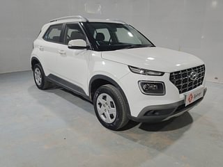 Used 2021 Hyundai Venue [2019-2022] S+ 1.2 Petrol Manual exterior RIGHT FRONT CORNER VIEW